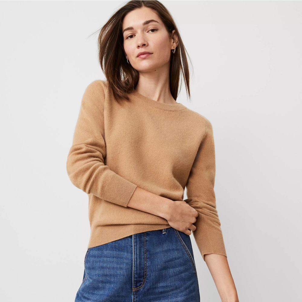 Ann Taylor 100% Cashmere Sweater in Camel - Size M